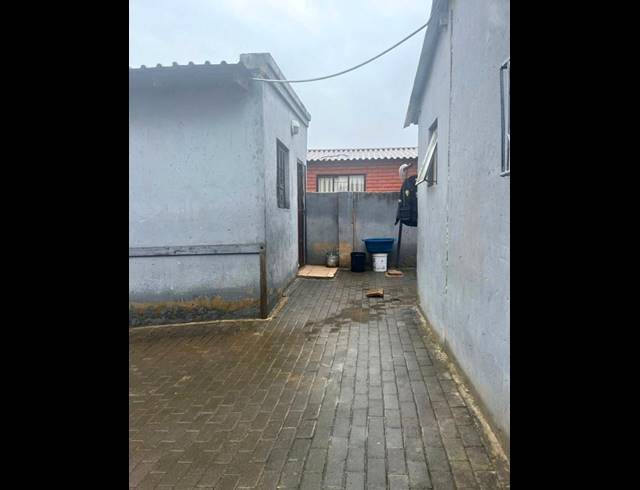 0 BEDROOM HOUSE FOR SALE IN COSMO CITY